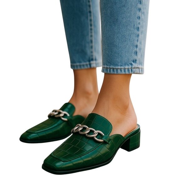 NS!!!  Vince Camuto Rachey Leather Croc Mules Green Size 6 Preppy Academia Quiet - Picture 1 of 12